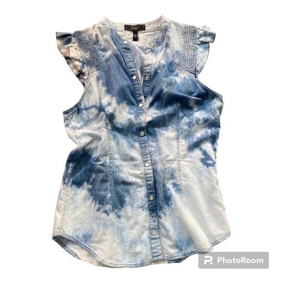 Jessica Simpson Tops - Jessica Simpson Women’s size large sleeveless custom bleach dye button up blouse